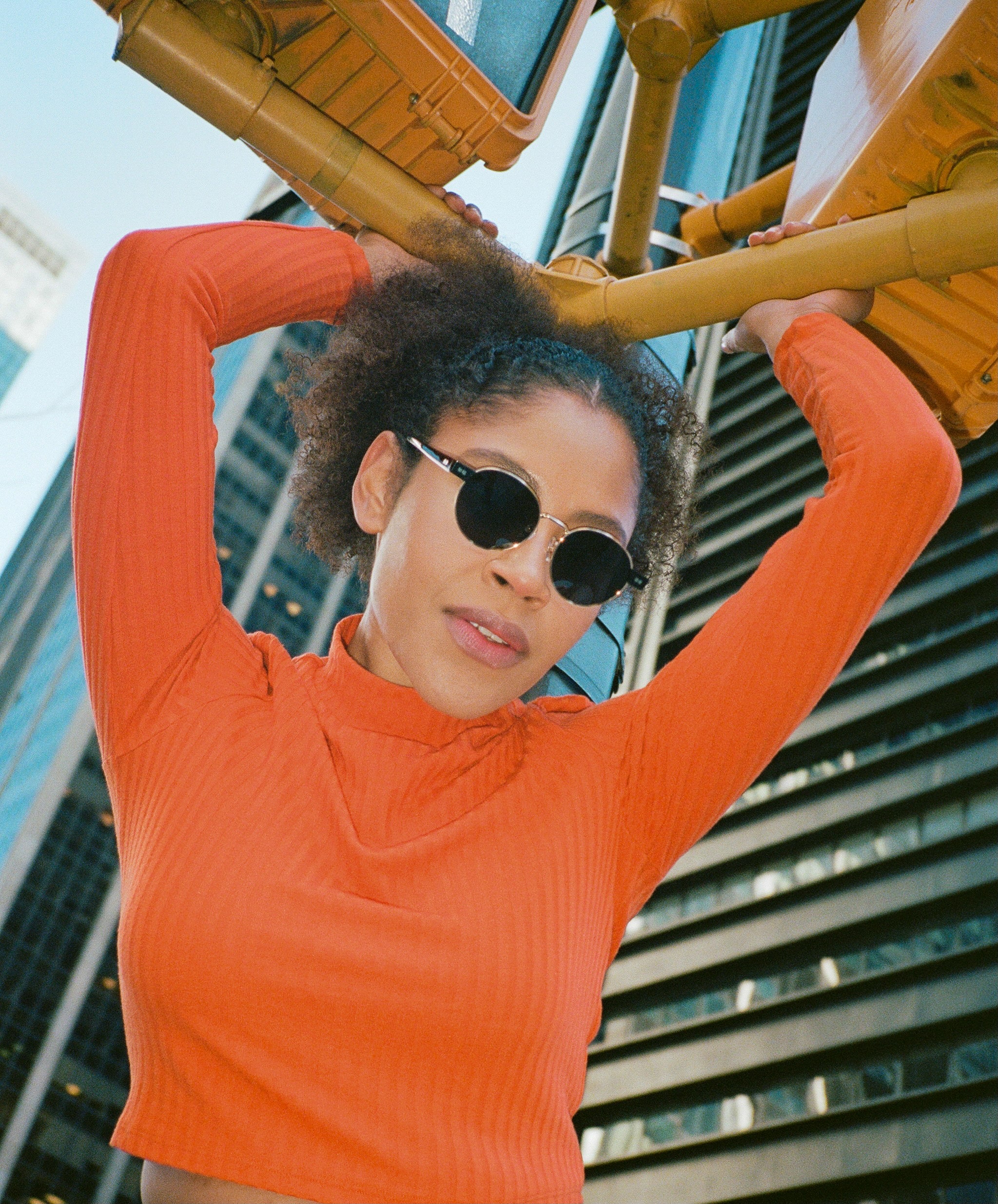 Color_Orange Gold-Black (OrgG-Blk)
